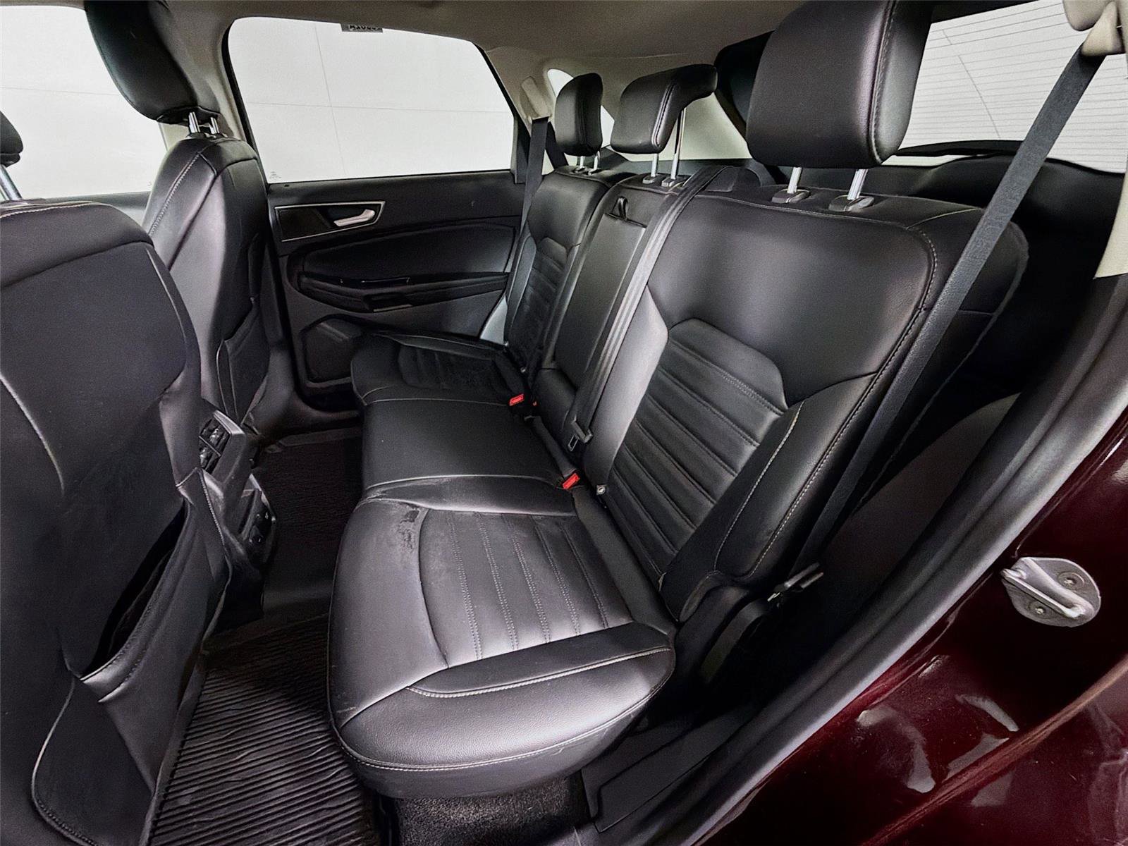 Used 2020 Ford Edge SEL w/ Convenience Package image 22