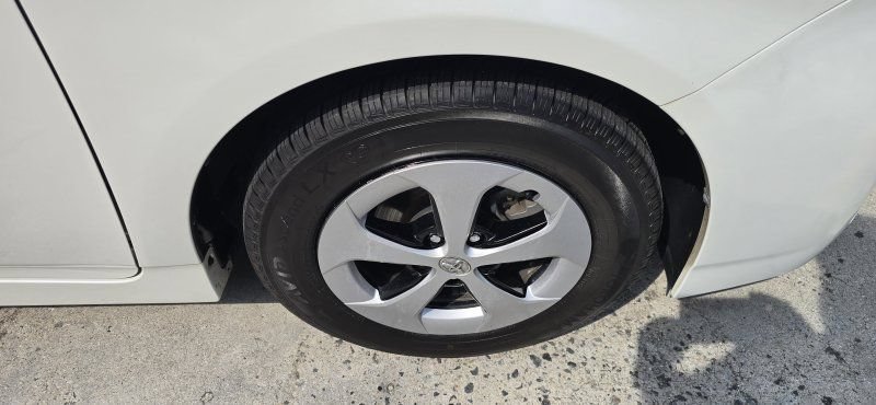 Used 2012 Toyota Prius Three FWD image 12