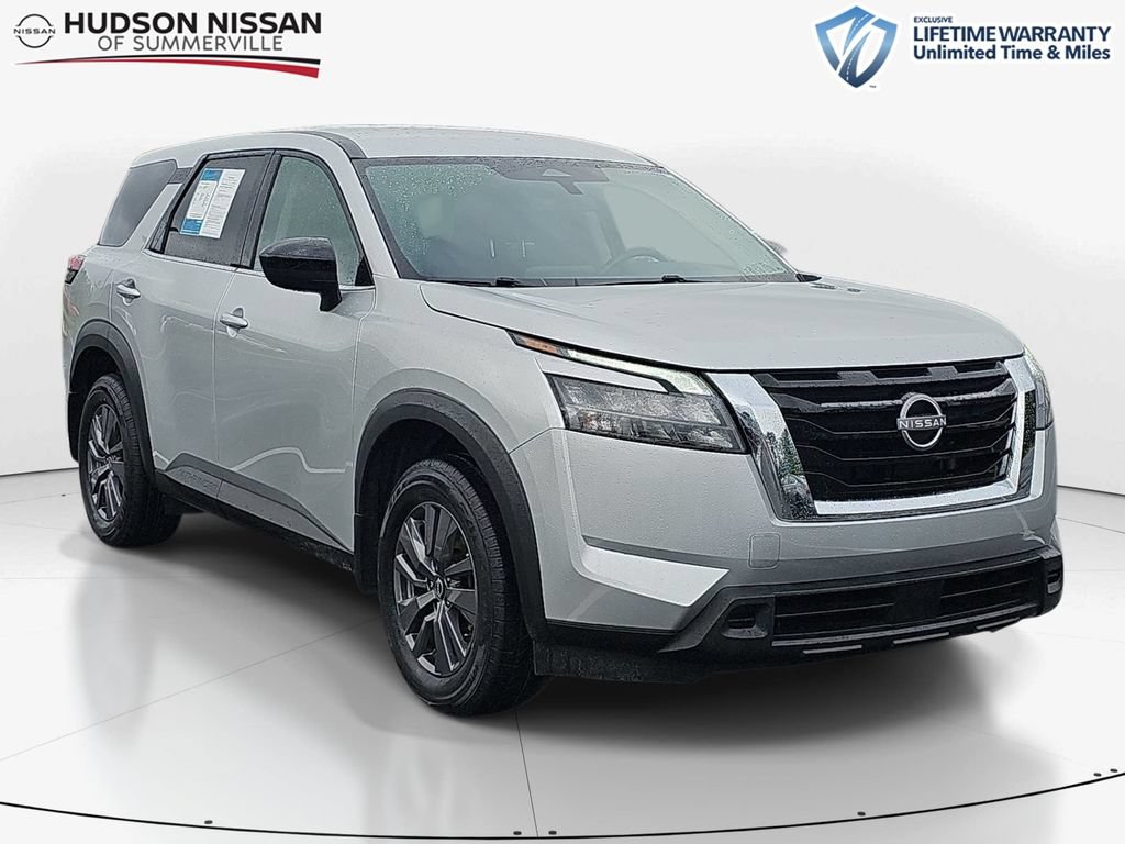 Used 2024 Nissan Pathfinder S w/ Cargo Package