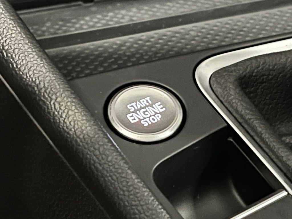 New 2027 Volkswagen Jetta SE FWD image 13
