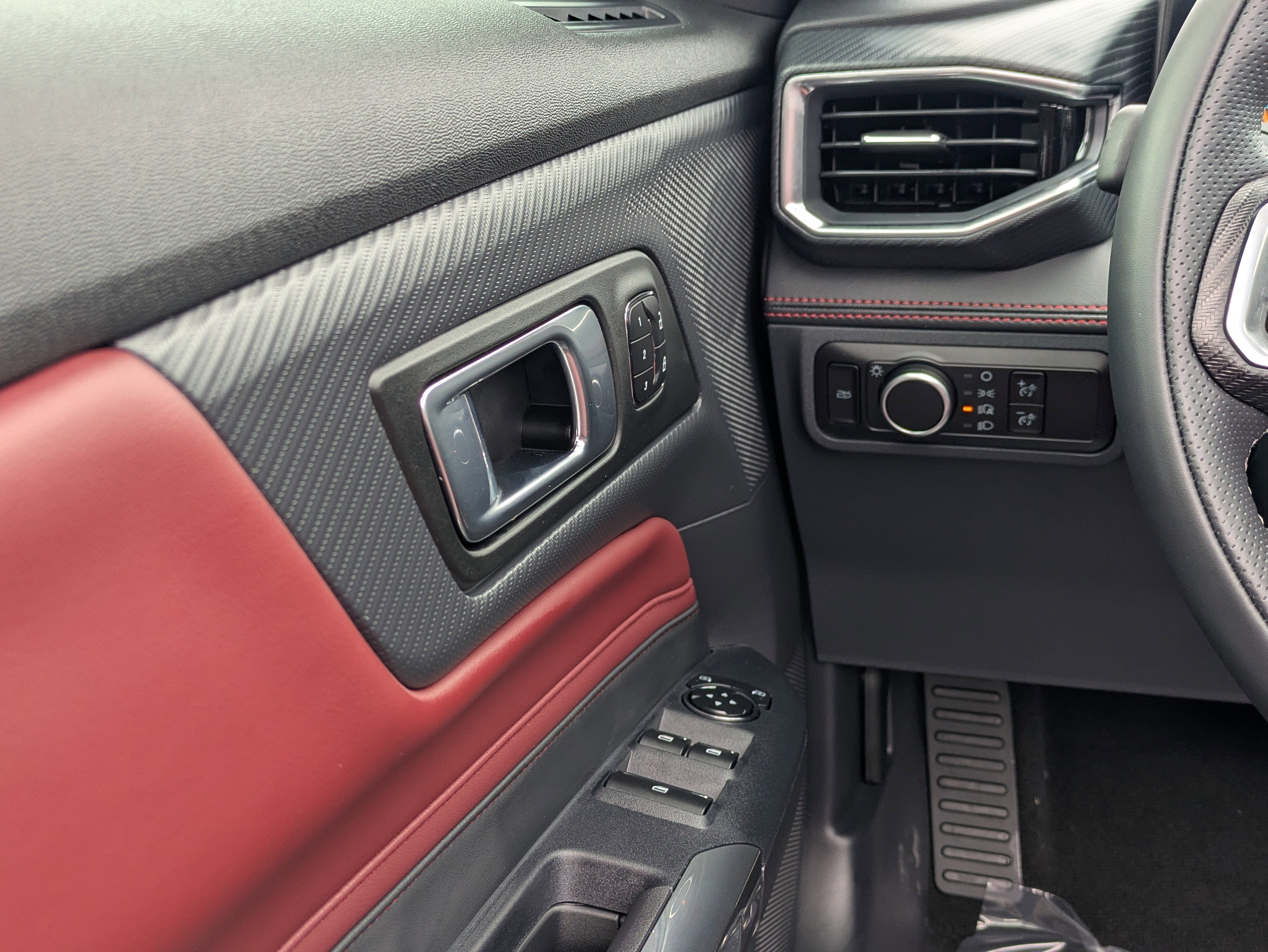 New 2025 Ford Mustang Premium image 21