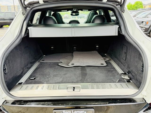 Used 2021 Aston Martin DBX image 41