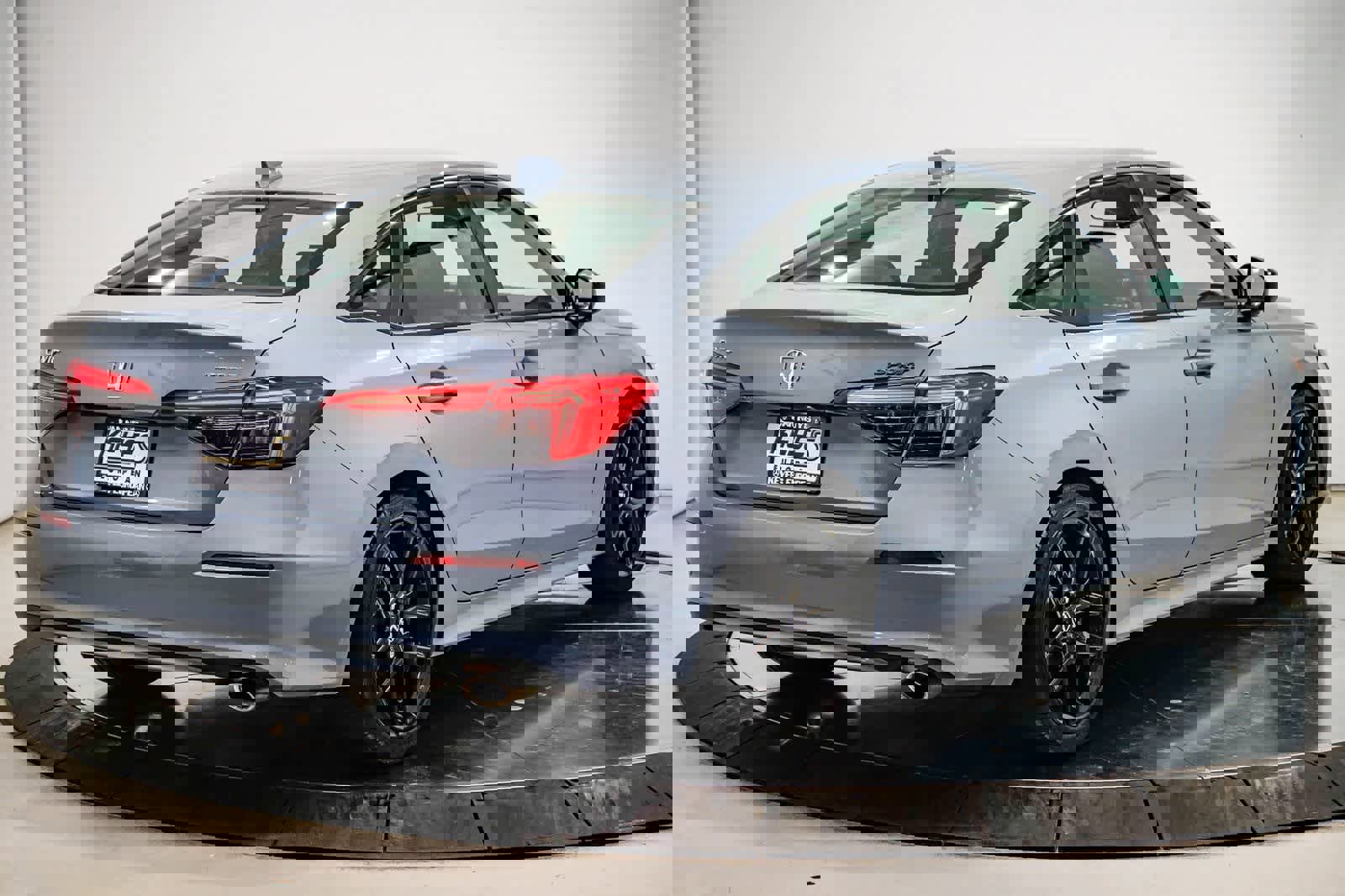 Used 2023 Honda Civic Sport image 4