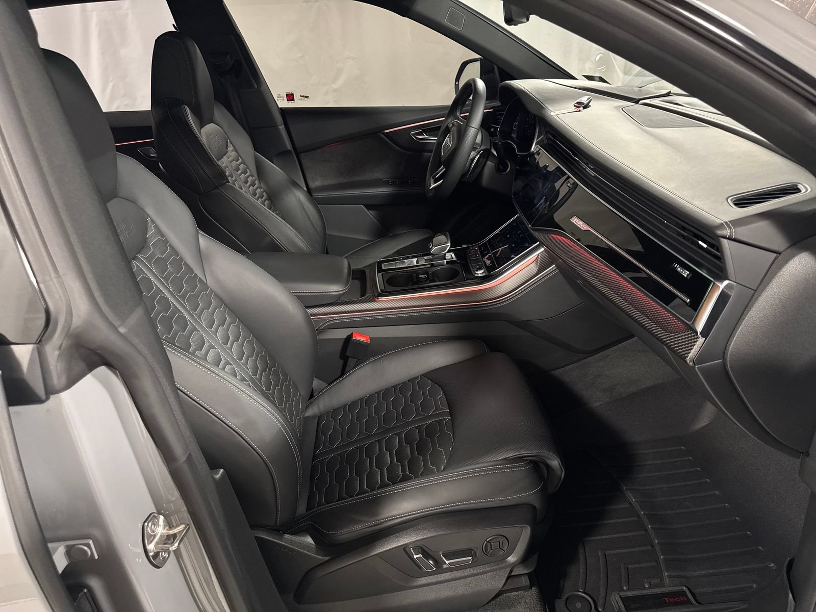 Used 2022 Audi RS Q8 AWD/4WD image 34