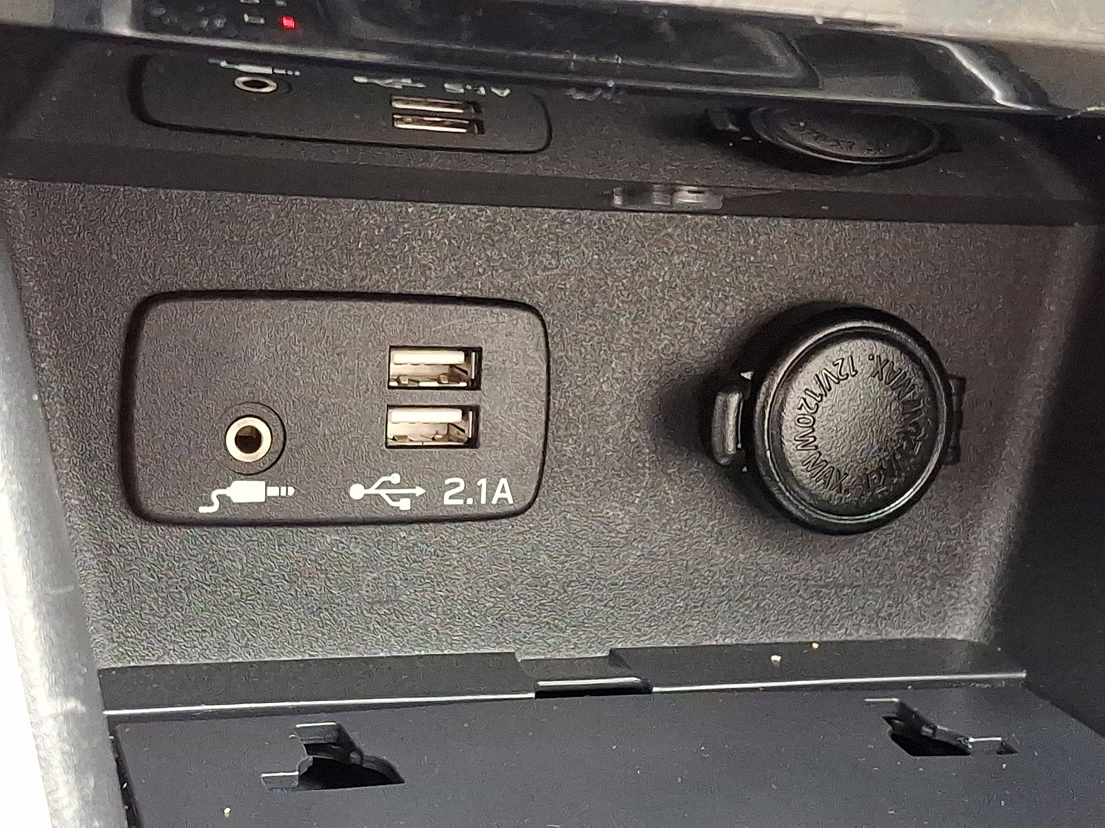 Used 2019 Subaru Forester Limited image 24