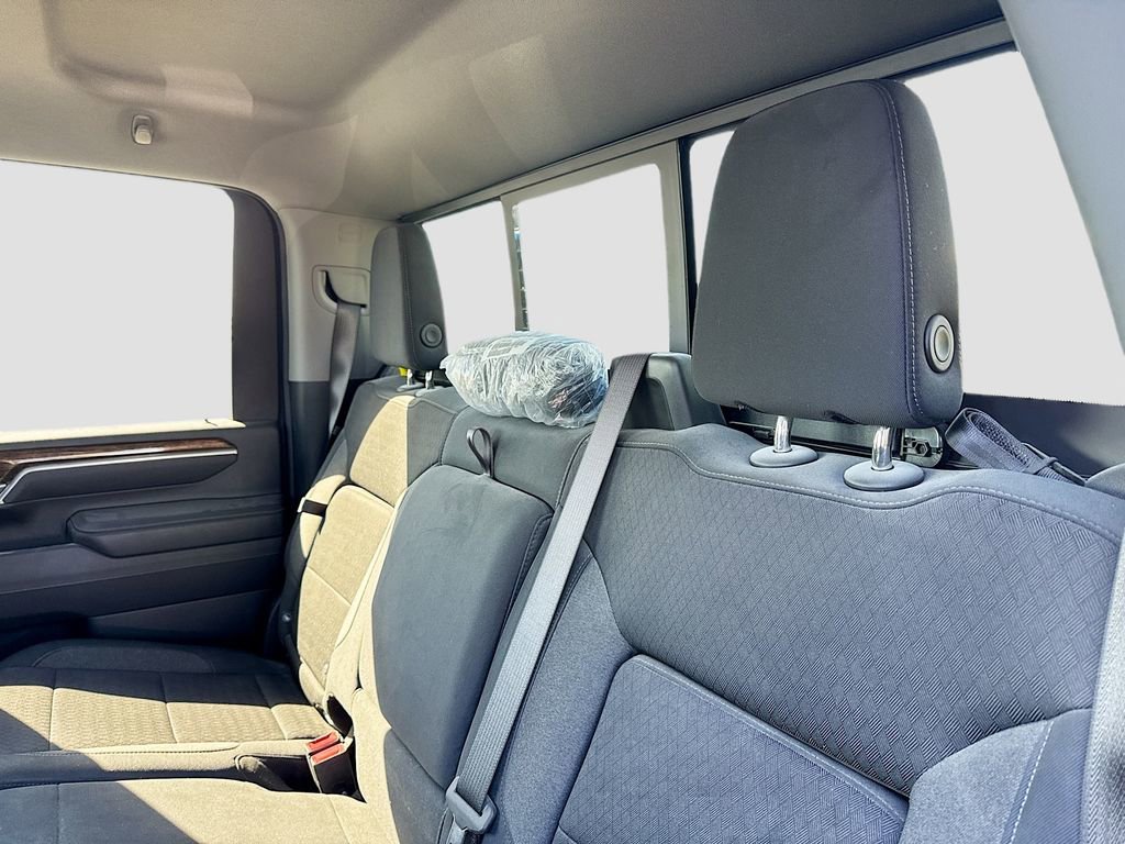 Used 2025 GMC Sierra 2500 SLE w/ SLE Value Package; image 19