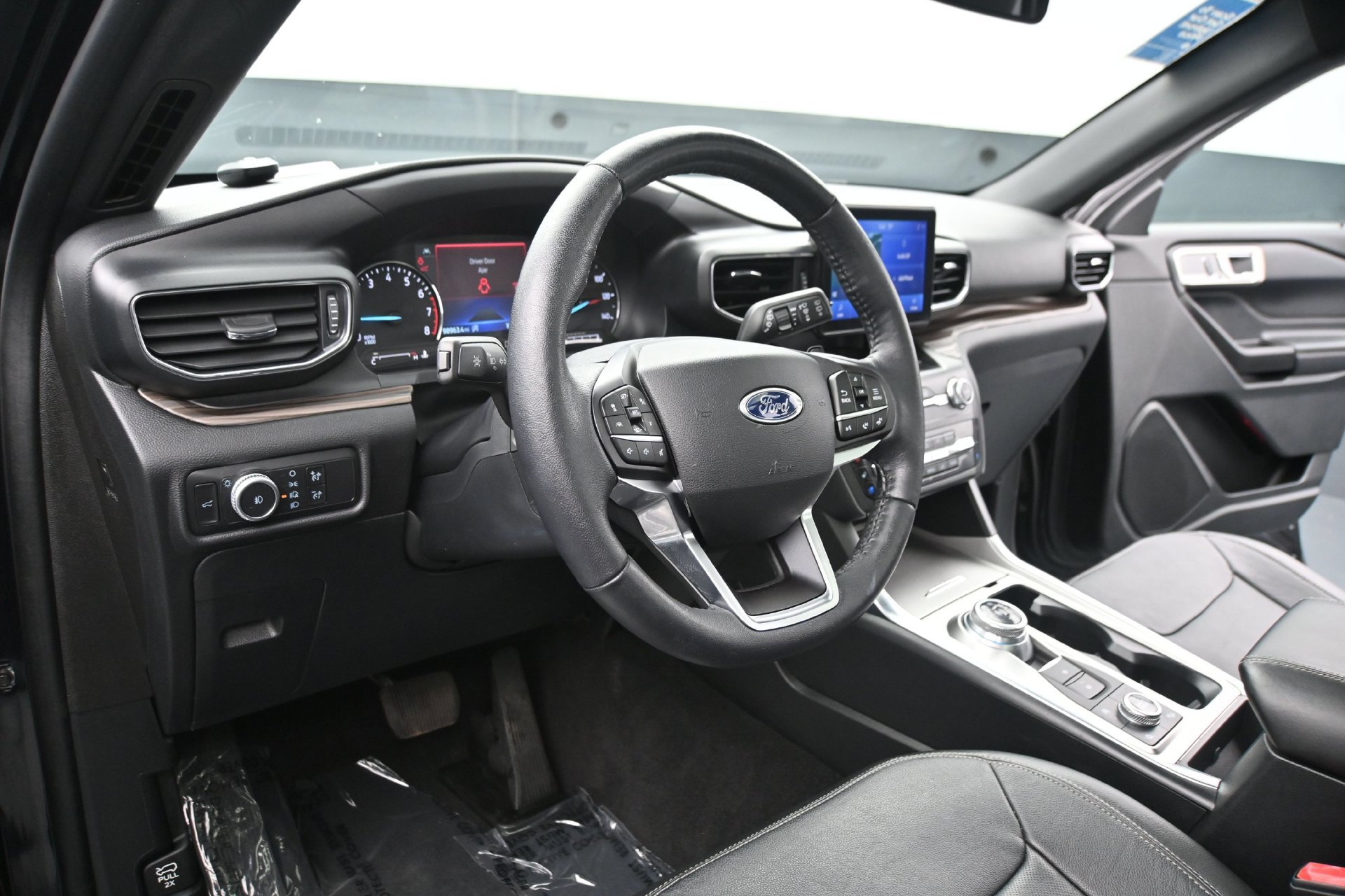 Used 2020 Ford Explorer Limited AWD/4WD image 24