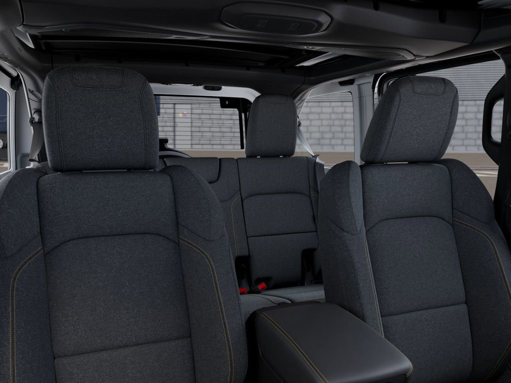 Used 2025 Jeep Wrangler Sahara image 26