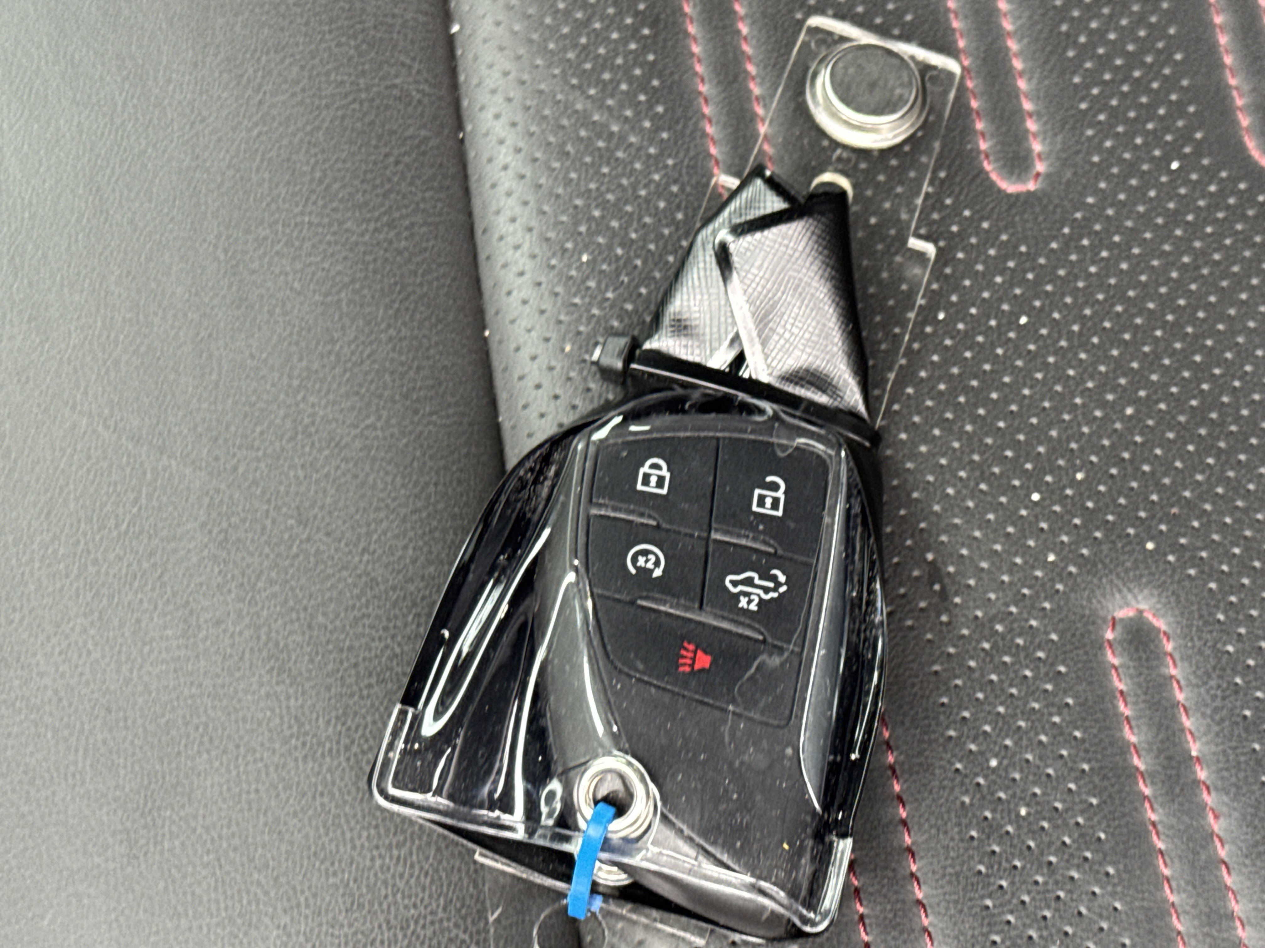 Used 2024 GMC Sierra 2500 AT4X image 38