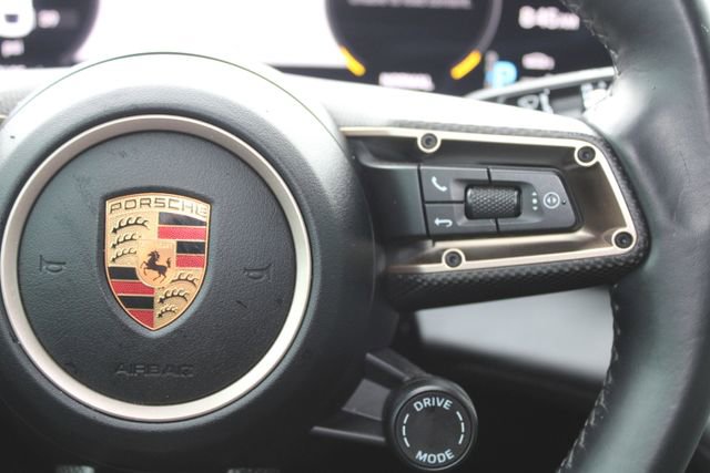 Used 2022 Porsche Taycan 4S image 18