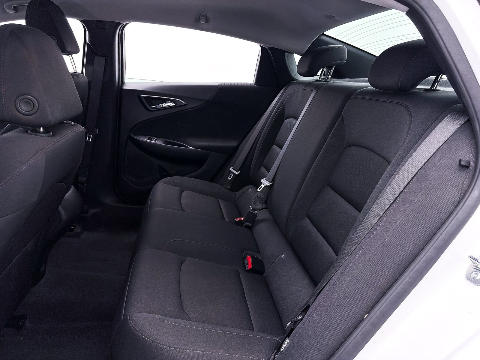 Used 2025 Chevrolet Malibu LS FWD image 34