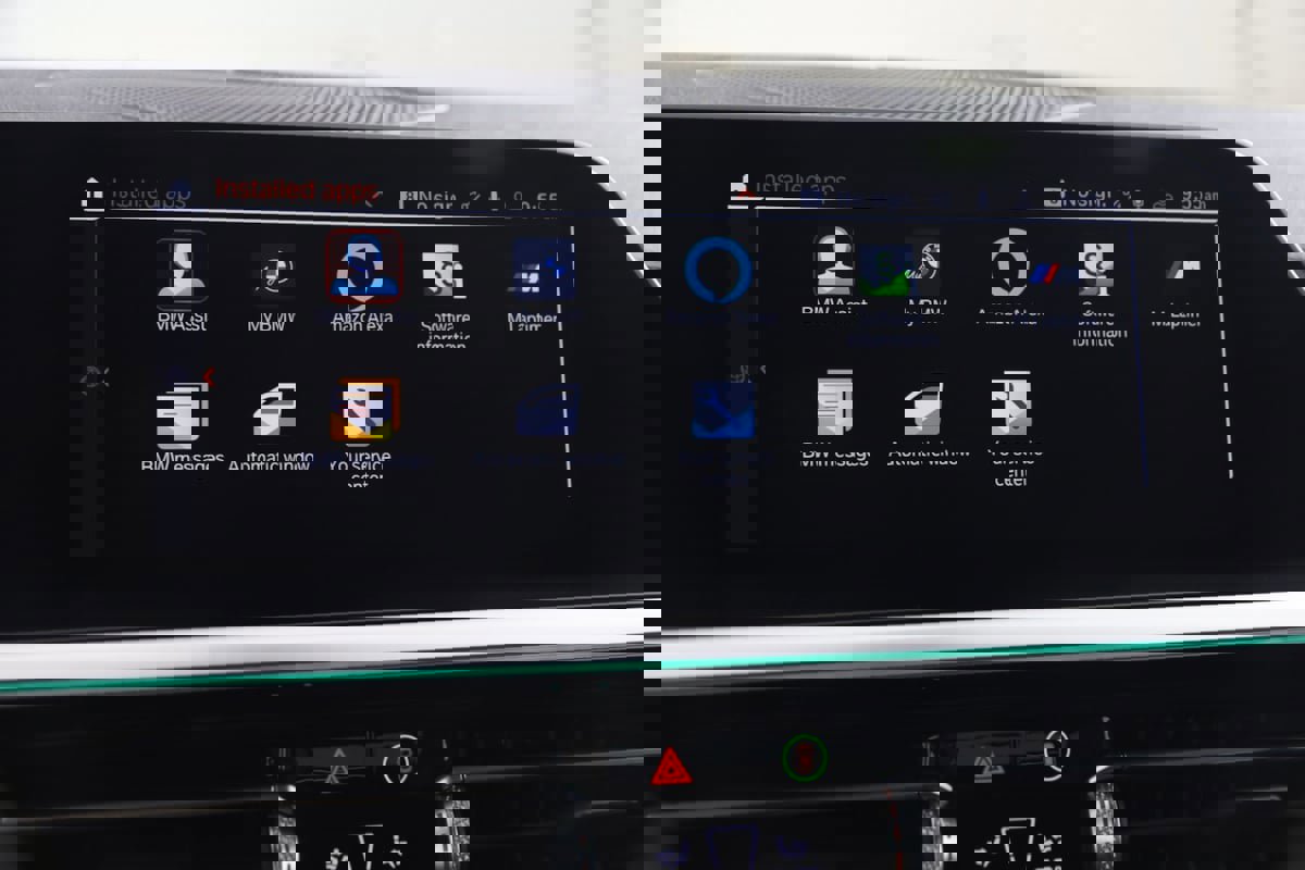 Used 2022 BMW Z4 M40i w/ Premium Package image 47