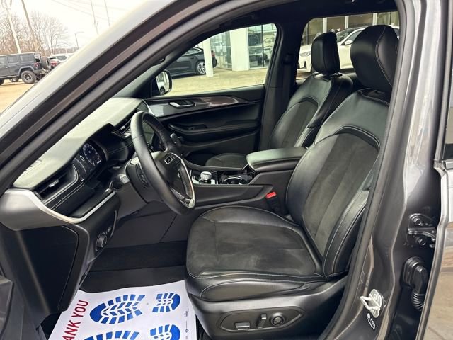 Used 2021 Jeep Grand Cherokee L Laredo image 12