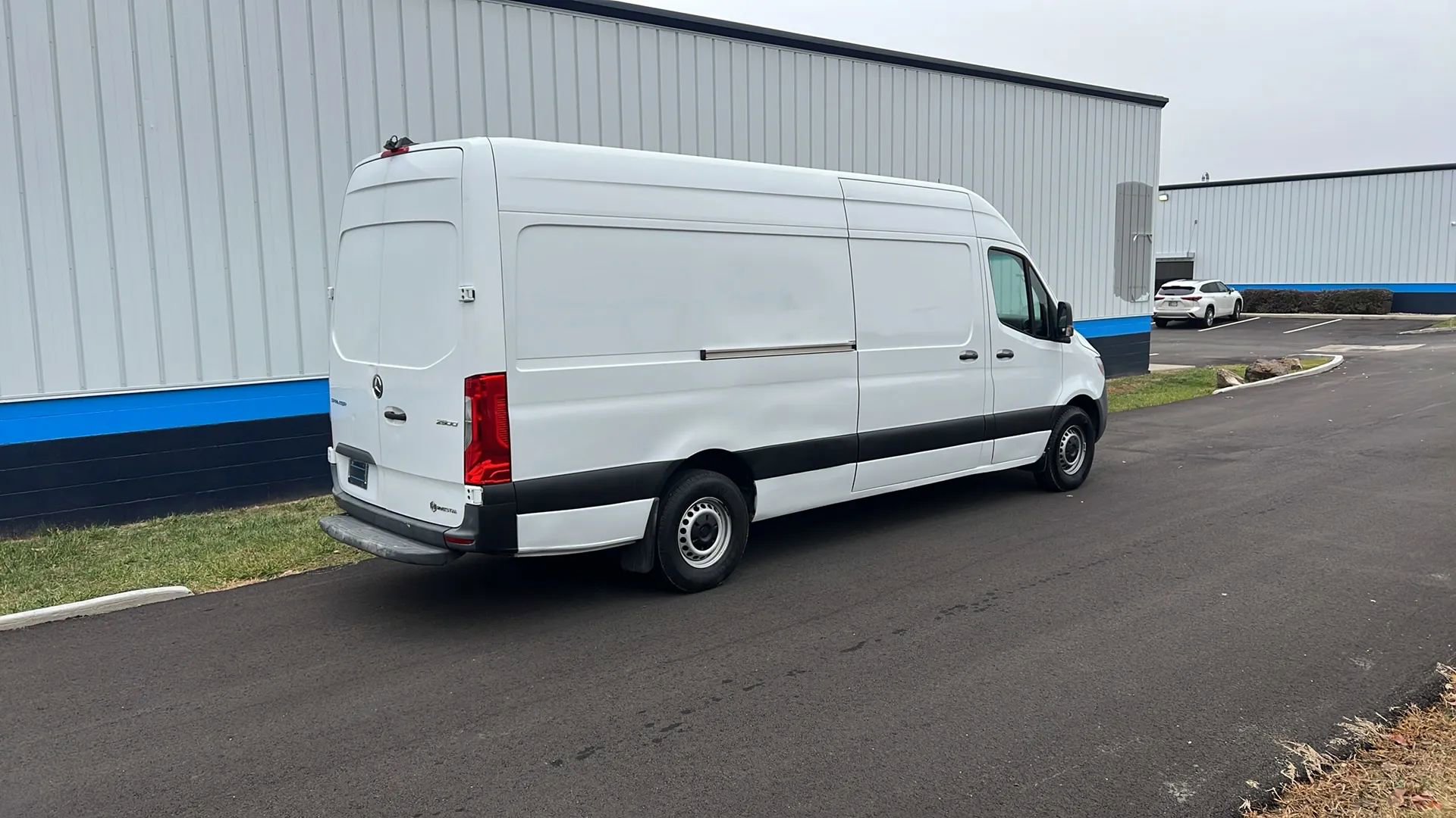 Used 2020 Freightliner Sprinter 2500 image 5