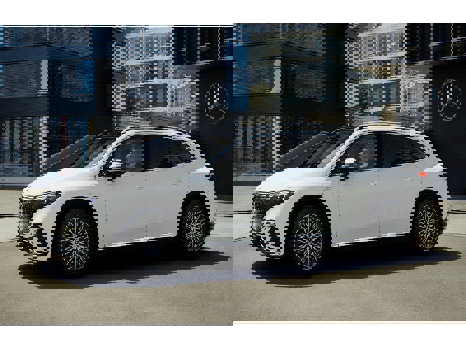 New 2026 Mercedes-Benz EQS 400 4MATIC SUV image 36