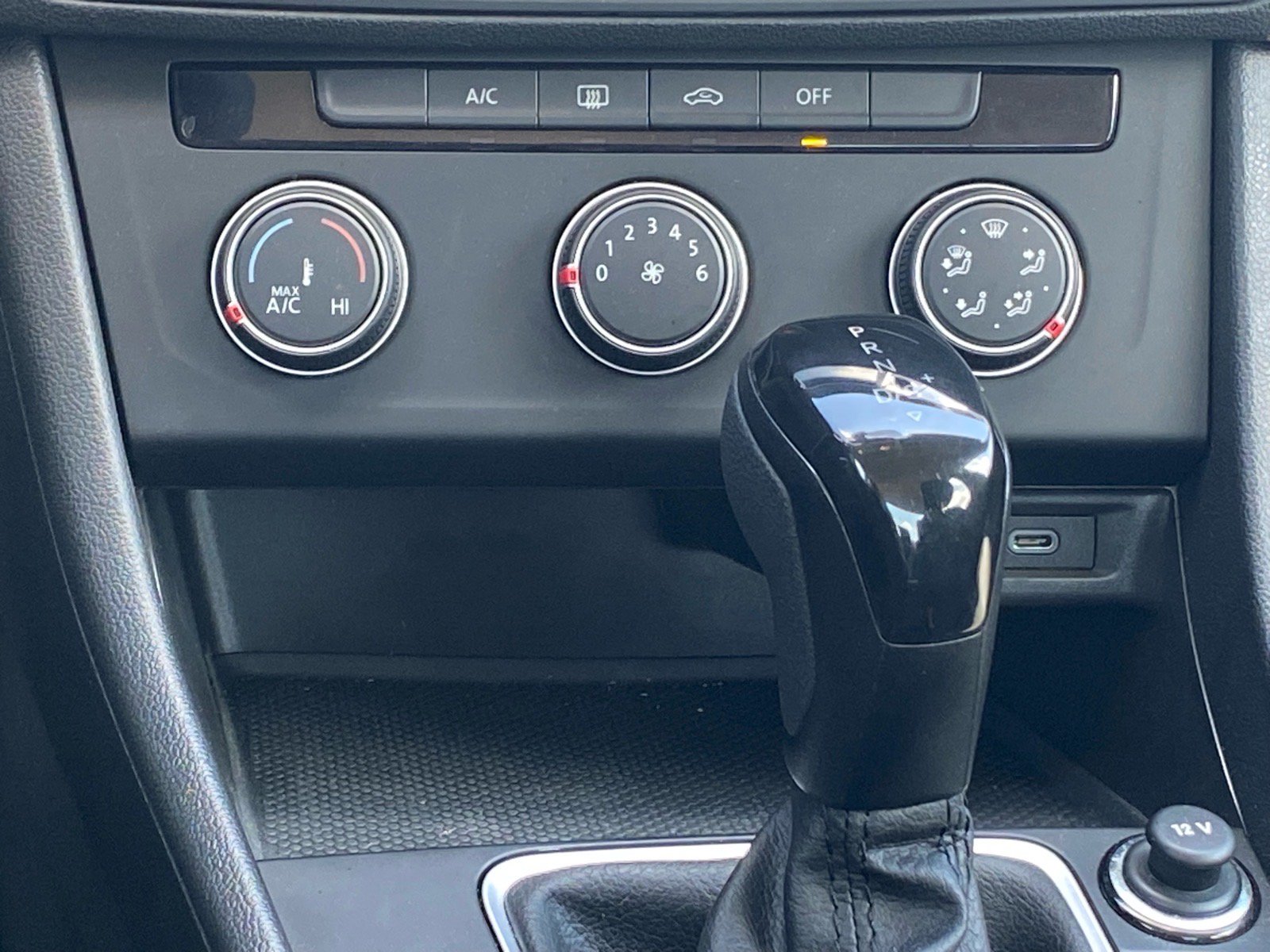 Certified 2023 Volkswagen Jetta S FWD image 9