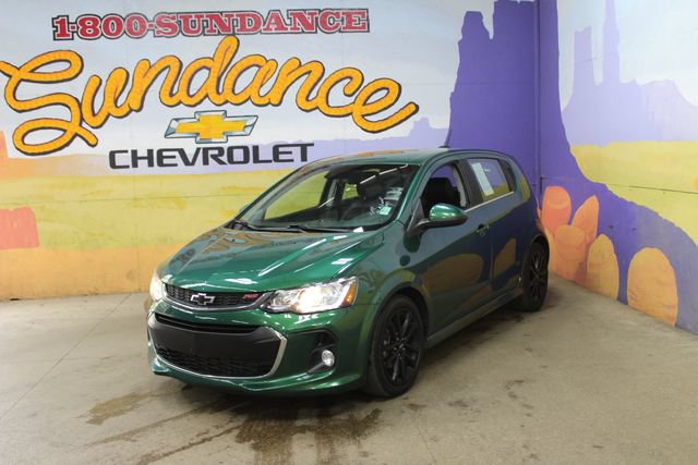 Used 2018 Chevrolet Sonic Premier w/ Driver Confidence Package FWD image 2