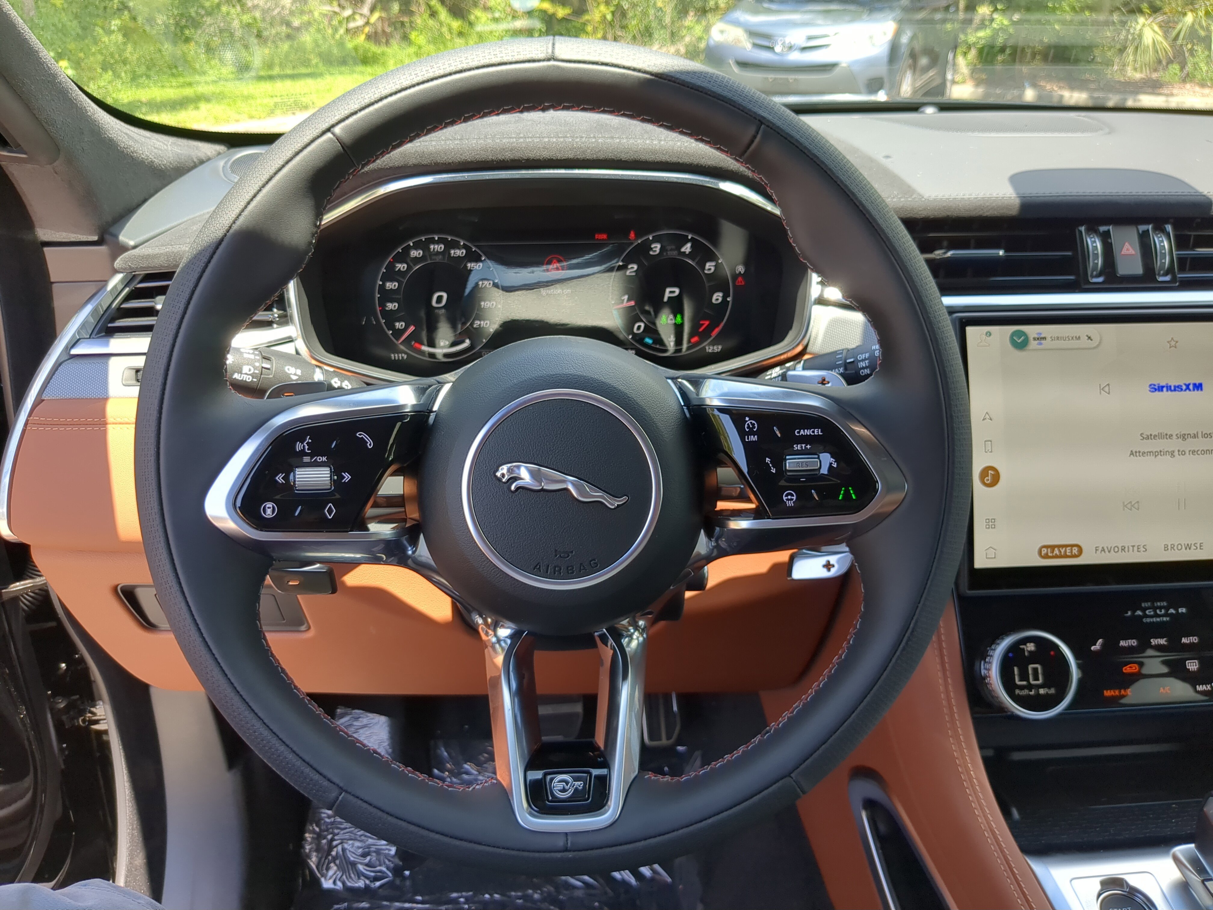 New 2026 Jaguar F-PACE SVR 575 Edition image 31