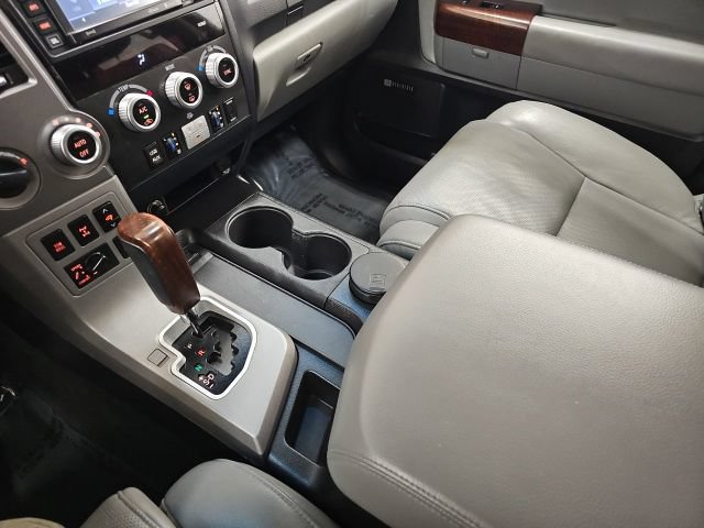 Used 2017 Toyota Sequoia Platinum AWD/4WD image 21