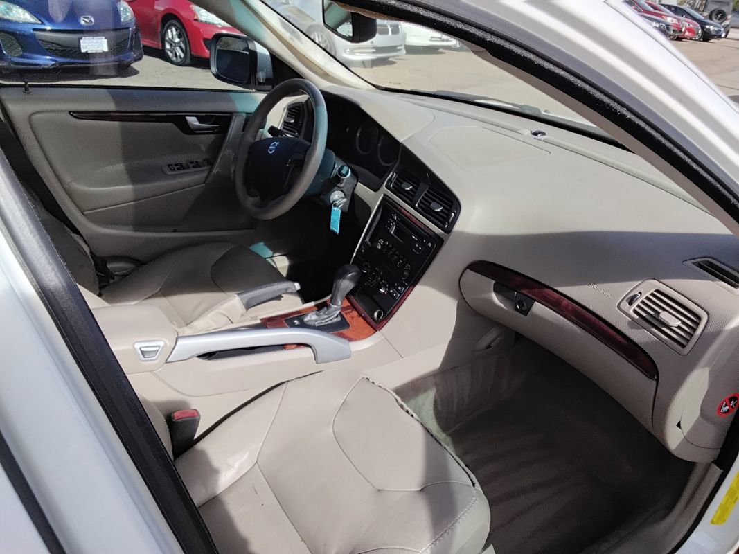 Used 2007 Volvo XC70 image 17