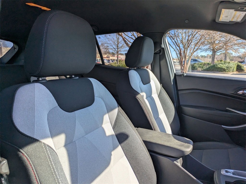 Used 2024 Chevrolet Trax RS image 20