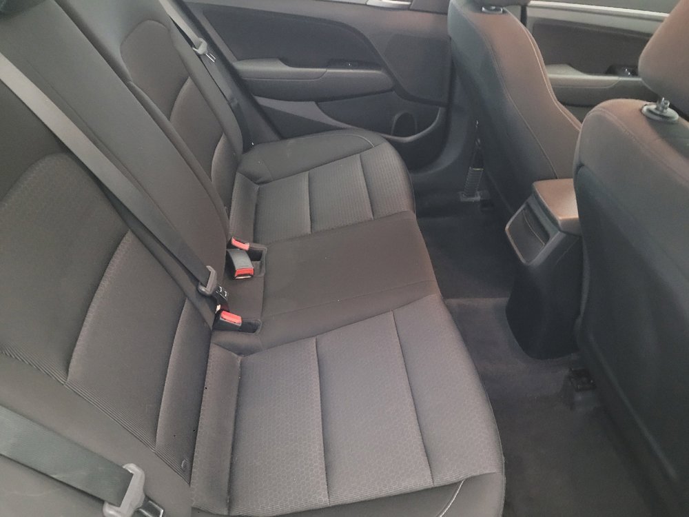 Used 2018 Hyundai Elantra SEL image 19