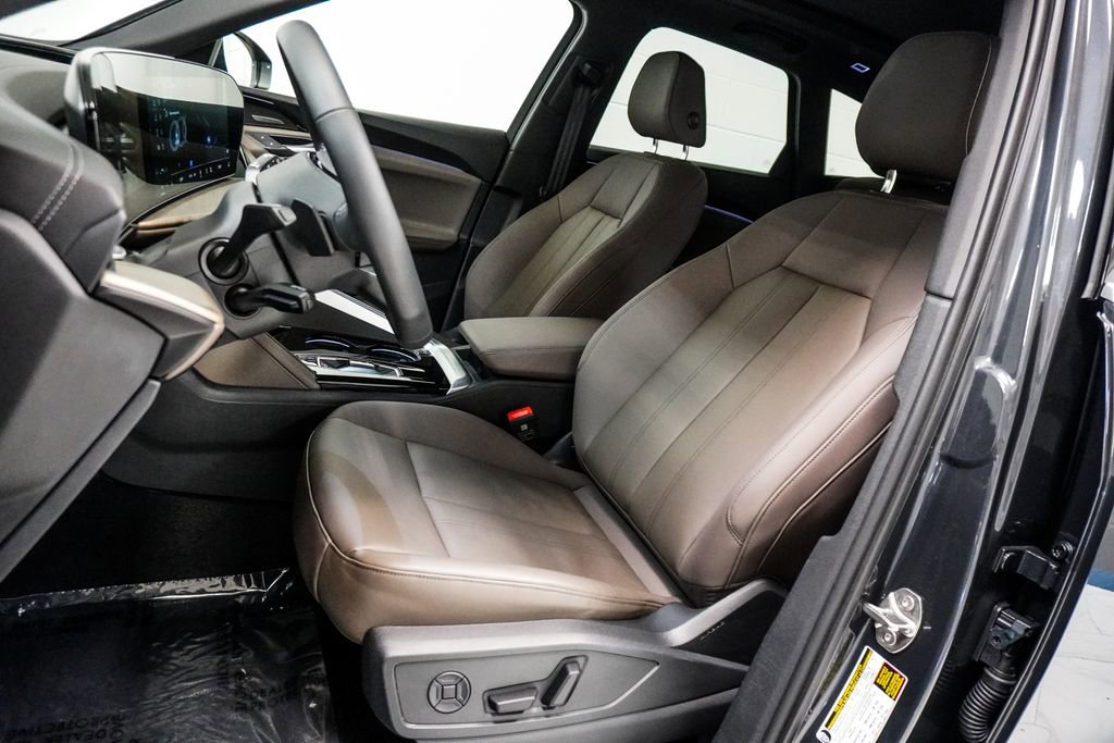 Used 2025 Audi Q5 Premium Plus w/ Premium Plus image 6
