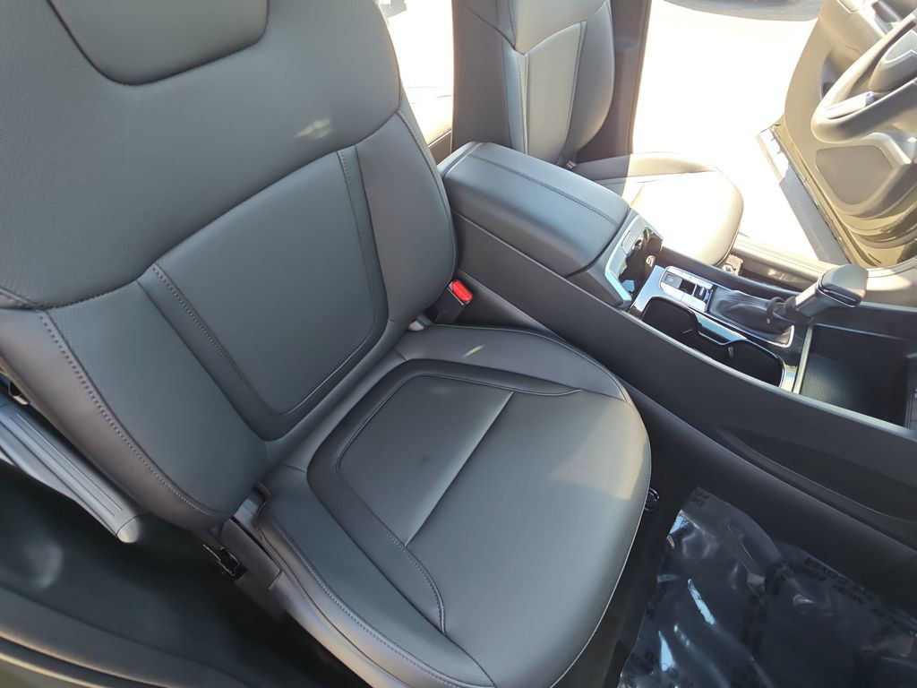 Used 2025 Hyundai Santa Cruz SEL image 10