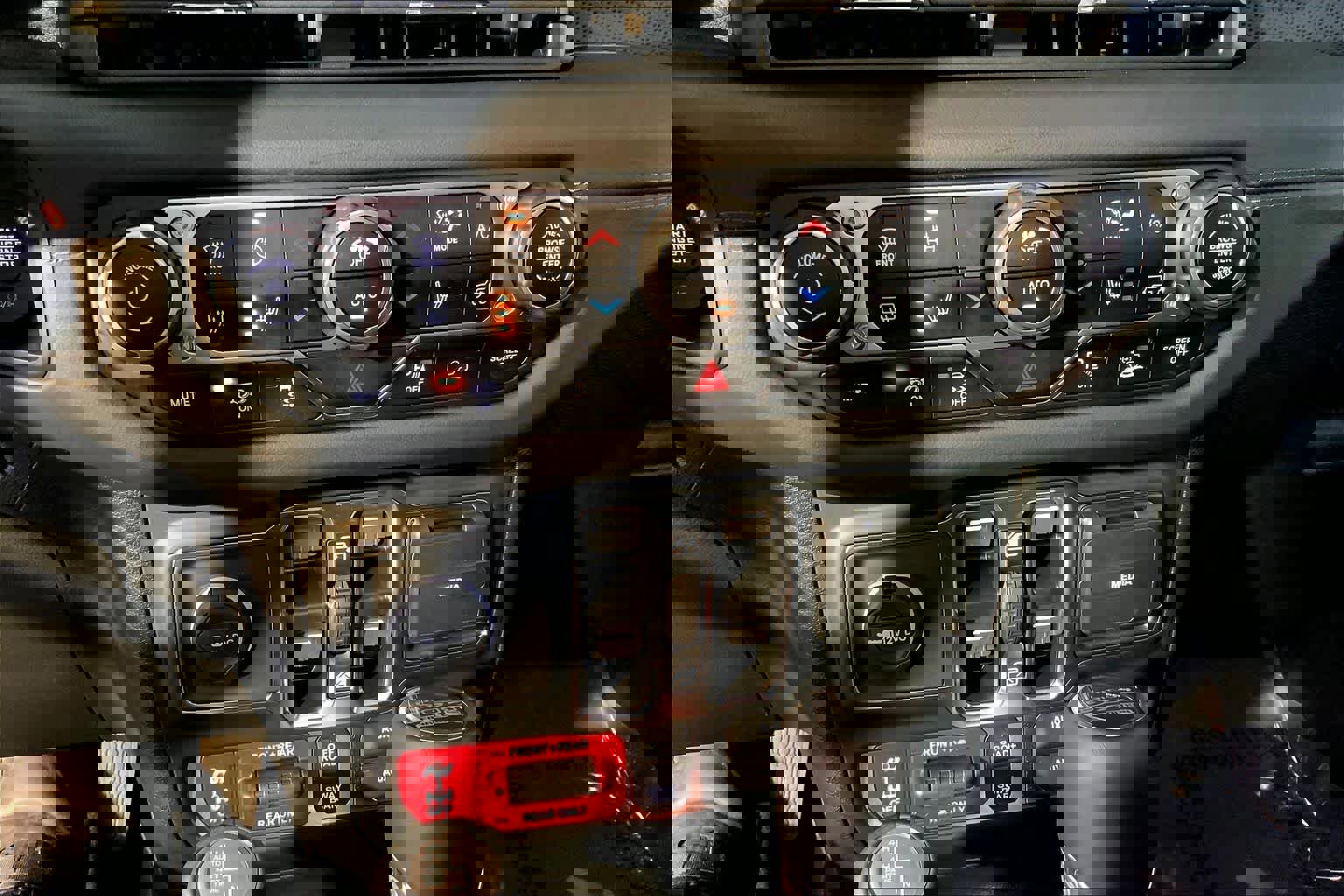 Used 2024 Jeep Wrangler Unlimited Rubicon 392 image 40