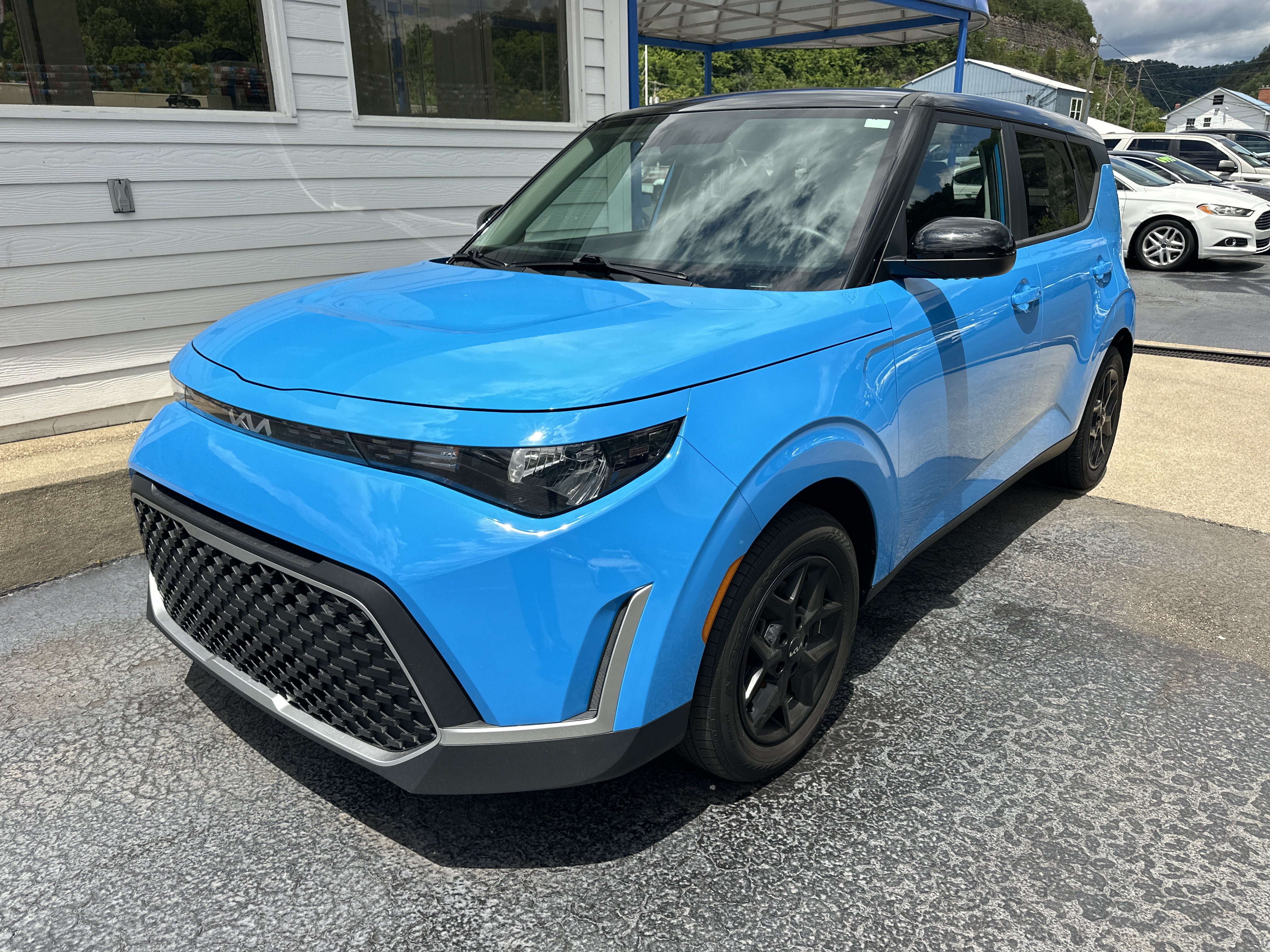 Used 2024 Kia Soul S FWD image 5