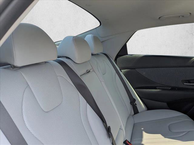 New 2025 Hyundai Elantra Limited image 22