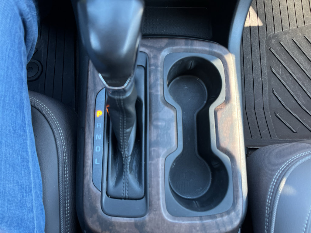 Used 2022 GMC Canyon Denali image 24