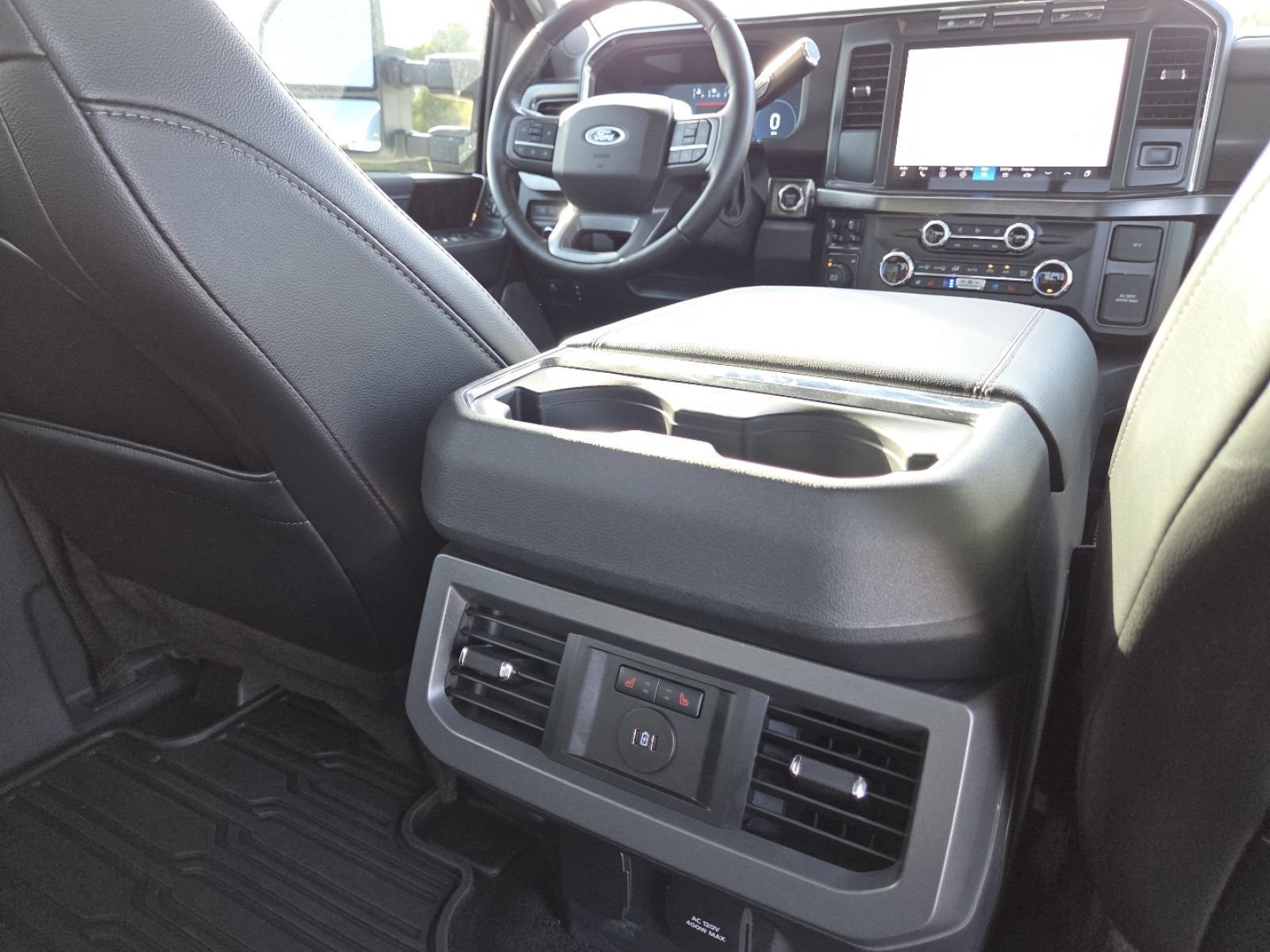 Used 2024 Ford F250 Lariat w/ Chrome Package AWD/4WD image 29