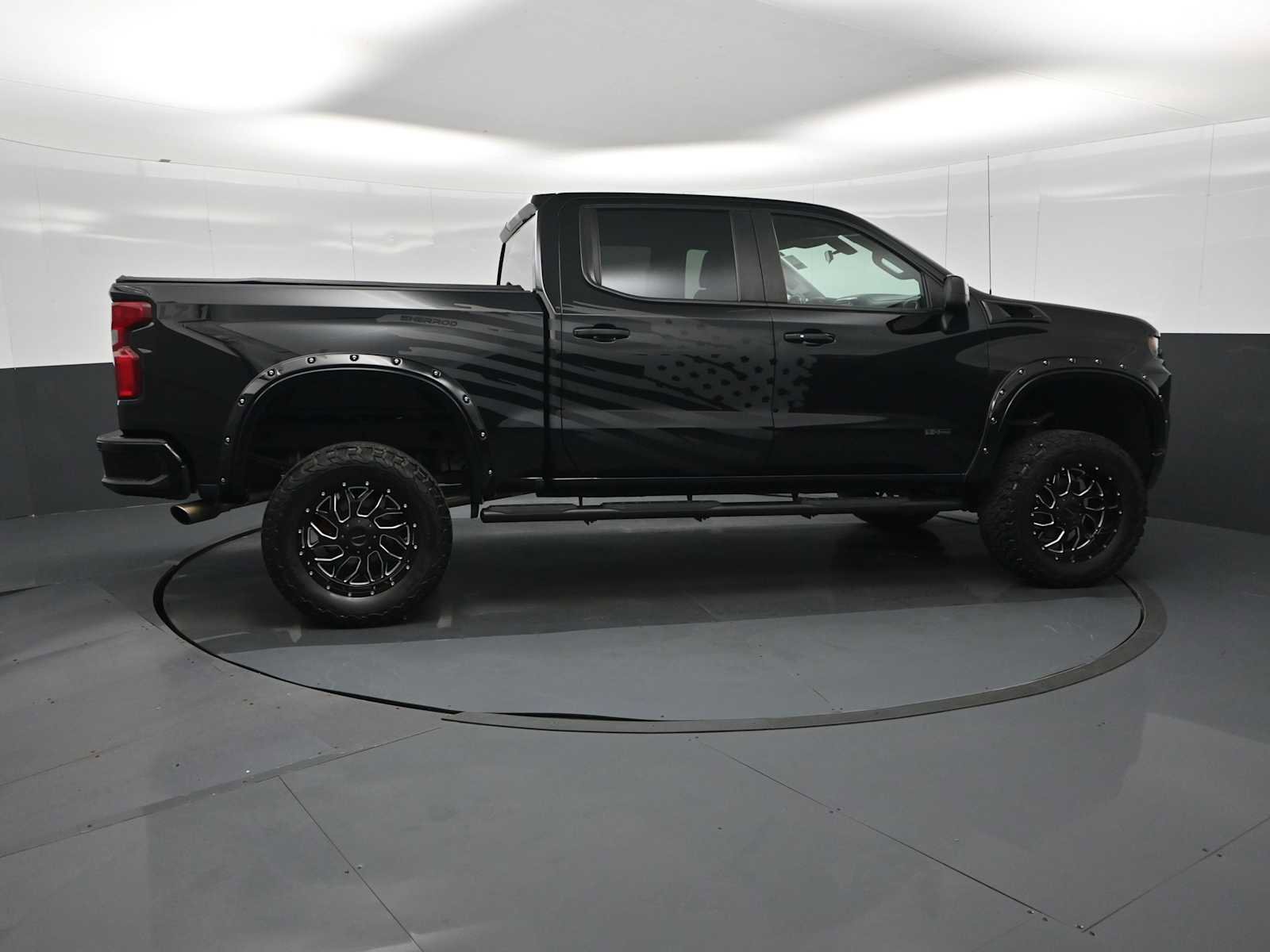 Used 2022 Chevrolet Silverado 1500 RST w/ Safety Package image 9