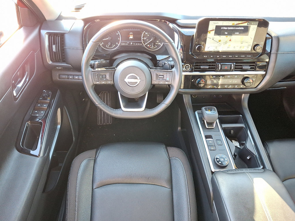 Used 2023 Nissan Pathfinder SL image 22