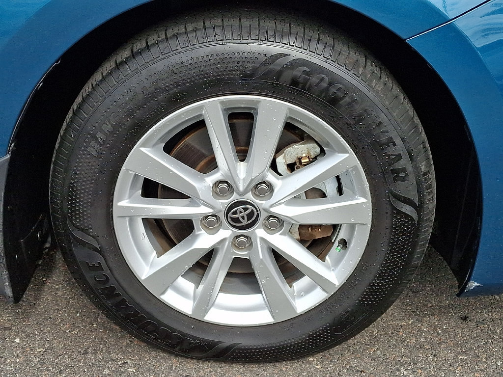 Certified 2025 Toyota Camry LE w/ Convenience Package FWD image 8