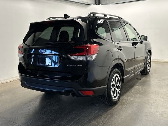 Certified 2024 Subaru Forester Premium image 33