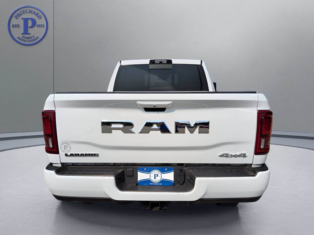 Used 2025 RAM 3500 Laramie AWD/4WD image 6
