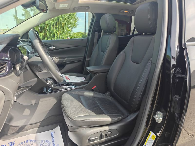 Used 2022 Buick Encore GX Essence w/ Experience Buick Package AWD/4WD image 10