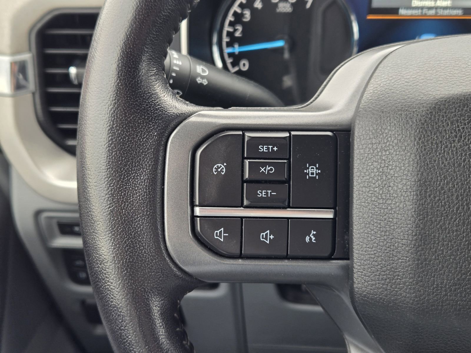 Used 2022 Ford F150 XLT w/ Equipment Group 302A High image 30