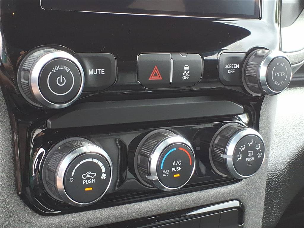 Used 2025 RAM 5500 Tradesman AWD/4WD image 40