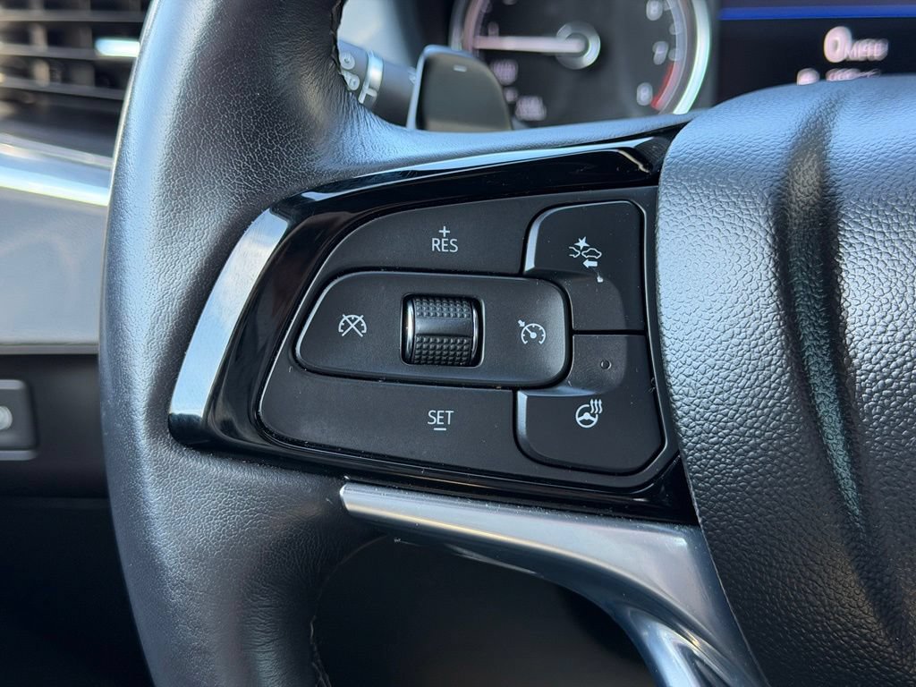 Used 2024 Buick Enclave Essence w/ Sport Touring Edition AWD/4WD image 18