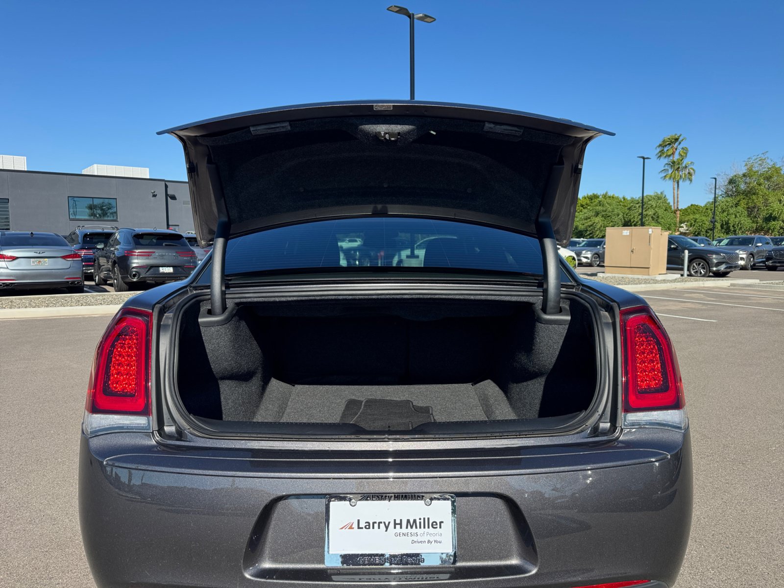 Used 2021 Chrysler 300 Touring w/ Sport Appearance Package RWD image 33