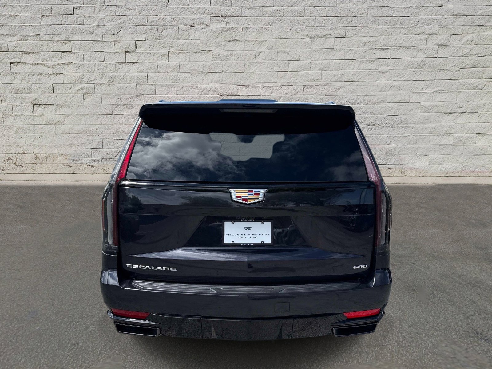 Certified 2024 Cadillac Escalade Sport Platinum w/ Heavy-Duty Trailer Package image 6