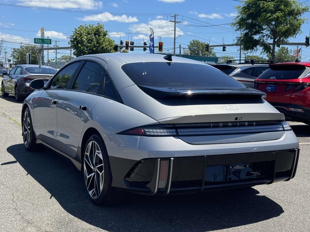 Used 2025 Hyundai Ioniq 6 SEL RWD image 10