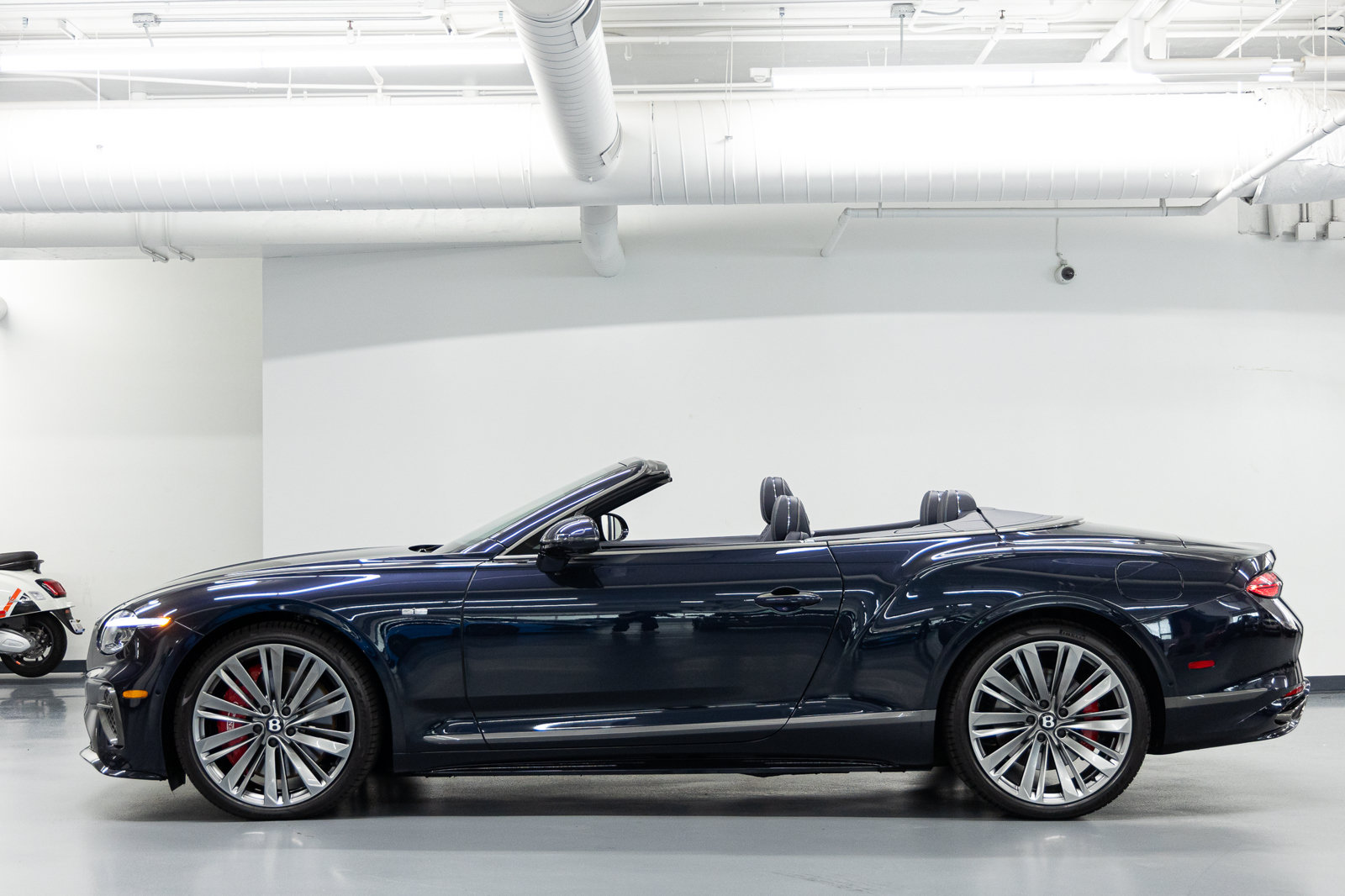 Certified 2025 Bentley Continental GT Speed w/ First Edition Specification AWD/4WD image 2