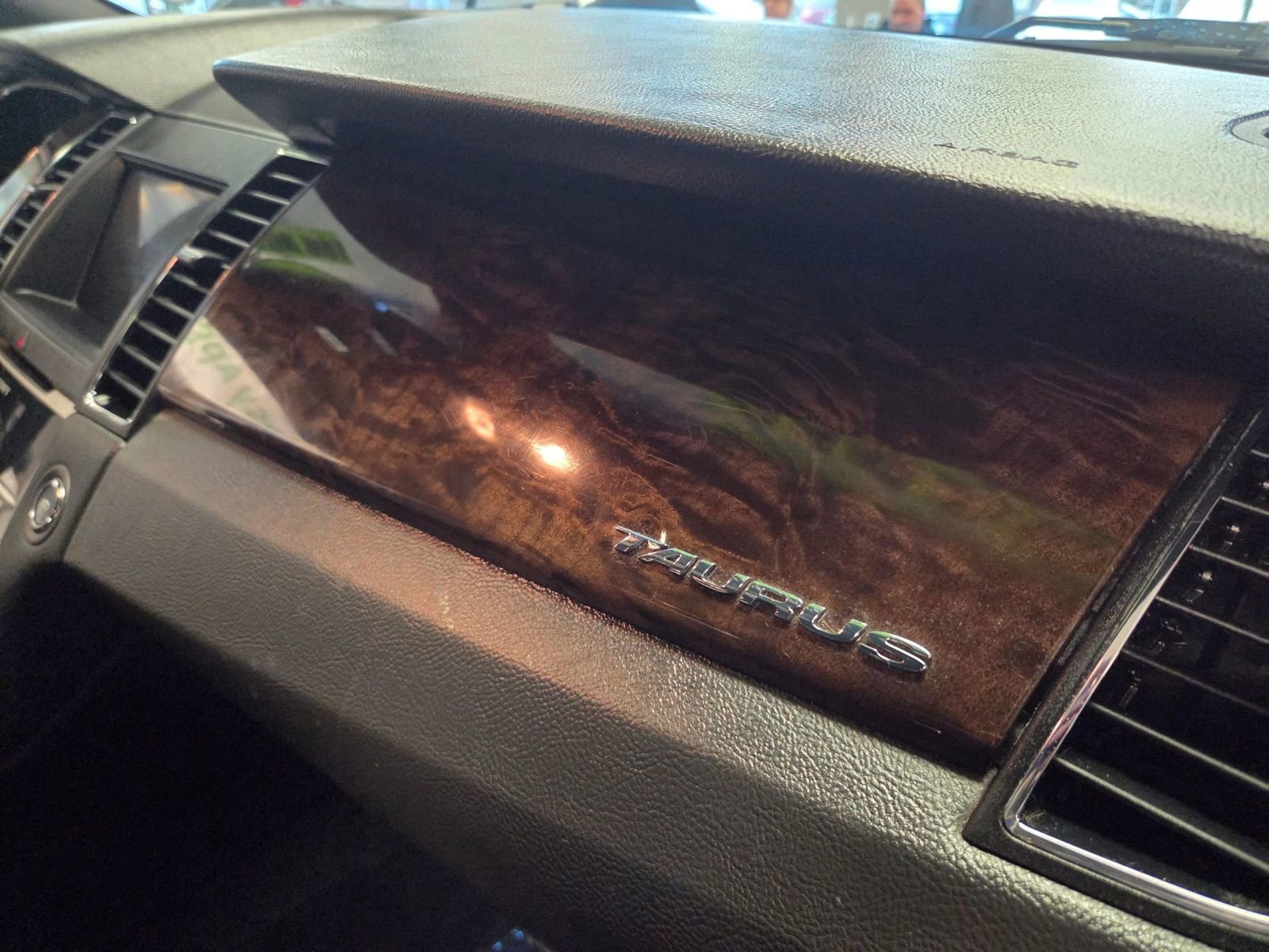 Used 2016 Ford Taurus Limited w/ Equipment Group 301A image 54