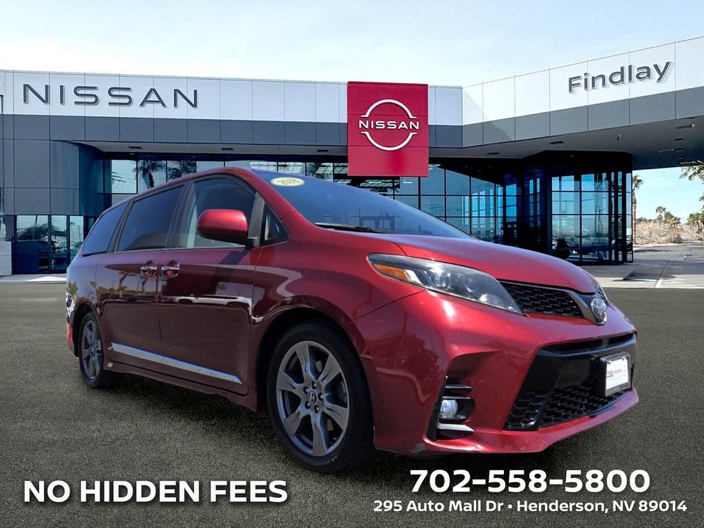 Used 2018 Toyota Sienna SE Premium w/ Carpet Mat Package