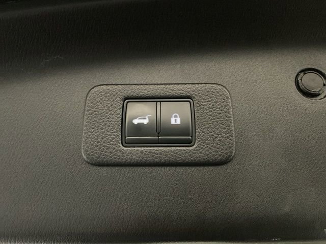 Used 2022 Nissan Armada Platinum w/ Captain's Chairs Package image 34