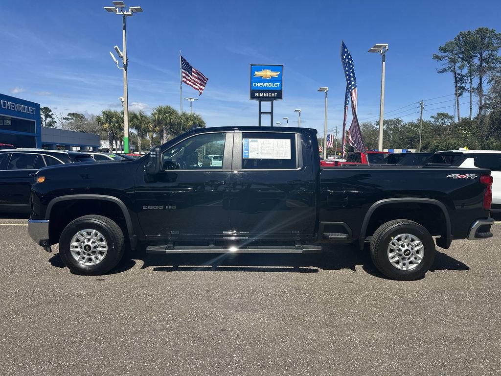 Used 2025 Chevrolet Silverado 2500 LT w/ Convenience Package AWD/4WD image 13